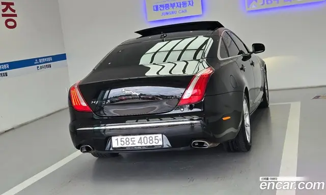Jaguar XJ 2015 2.0 автомат (гидро), миниатюра 4