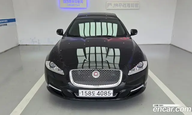 Jaguar XJ 2015 2.0 автомат (гидро), миниатюра 8