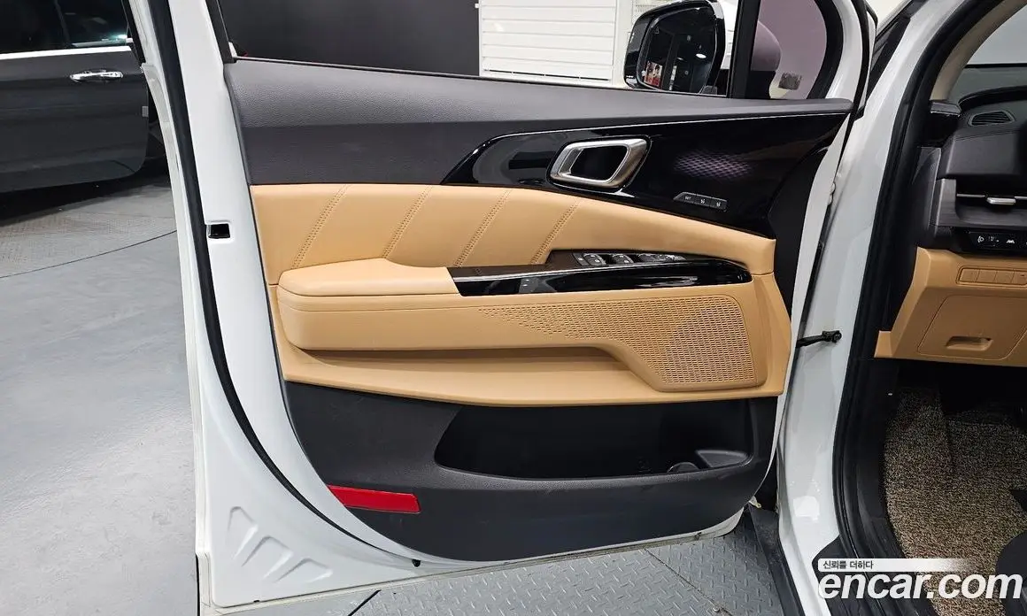Kia Carnival 2021 2.2 автомат (гидро), фото 14