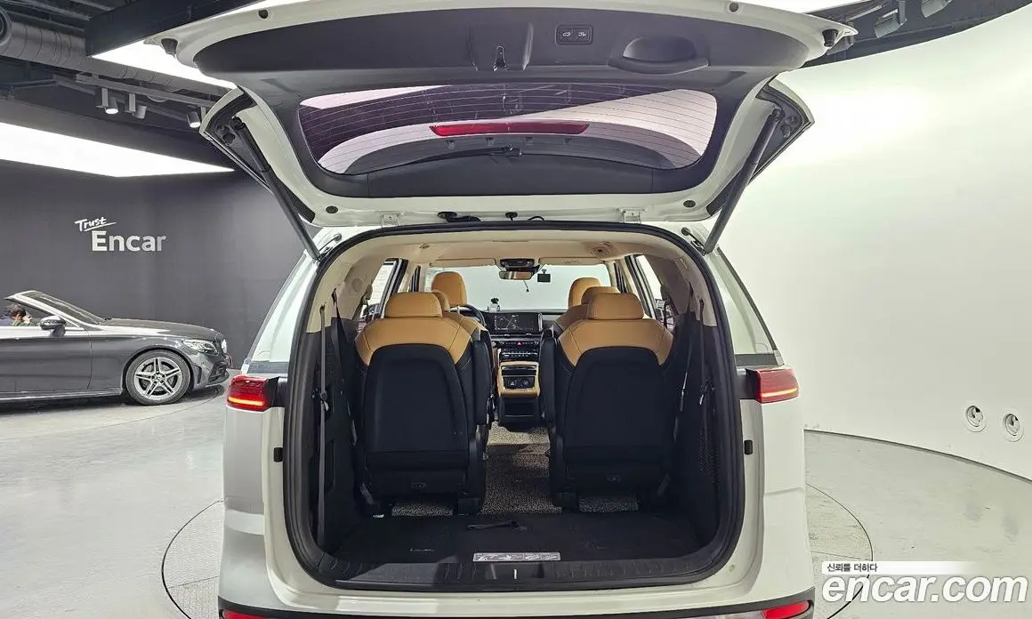 Kia Carnival 2021 2.2 автомат (гидро), фото 26