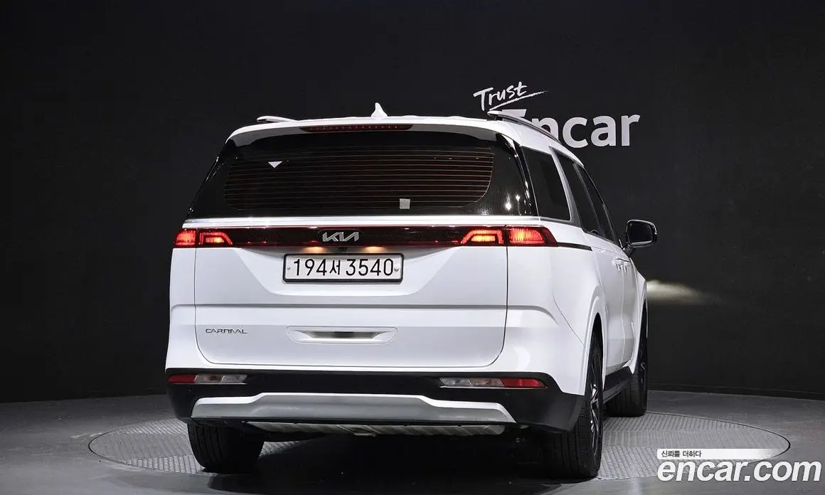 Kia Carnival 2022 2.2 автомат (гидро), фото 4 Kia Carnival 2022 2.2 автомат (гидро), фото 4
