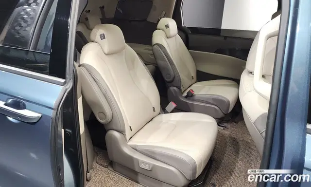 Kia Carnival 2024 2.2 автомат (гидро), миниатюра 12