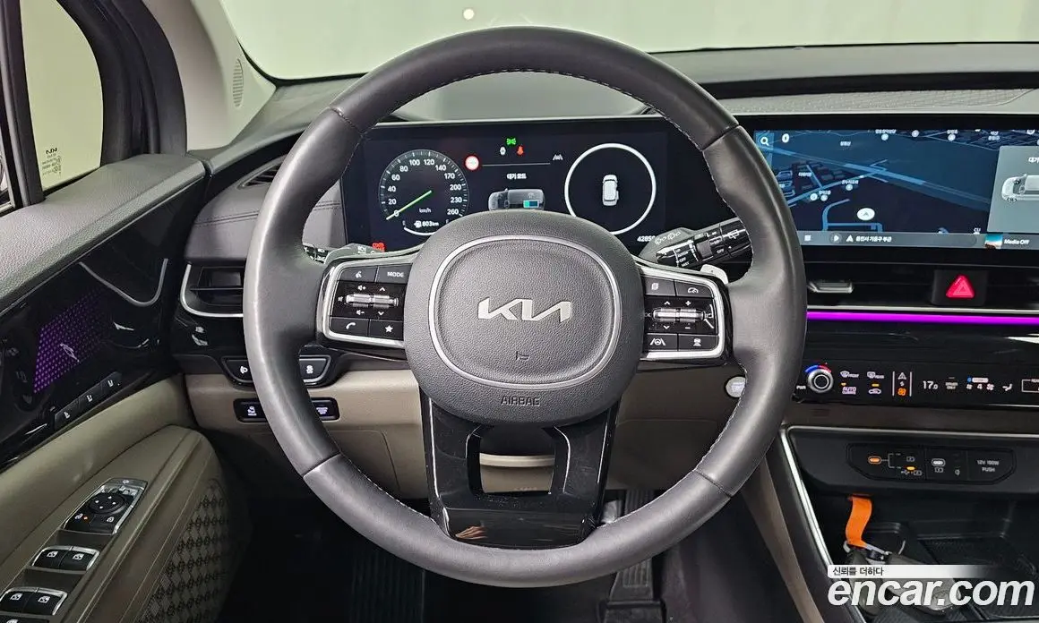 Kia Carnival 2024 1.6 автомат (гидро), фото 19