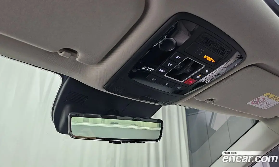 Kia Carnival 2024 1.6 автомат (гидро), фото 25