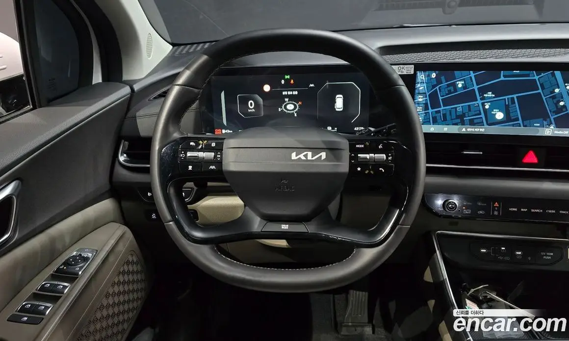 Kia Carnival 2025 1.6 автомат (гидро), фото 13