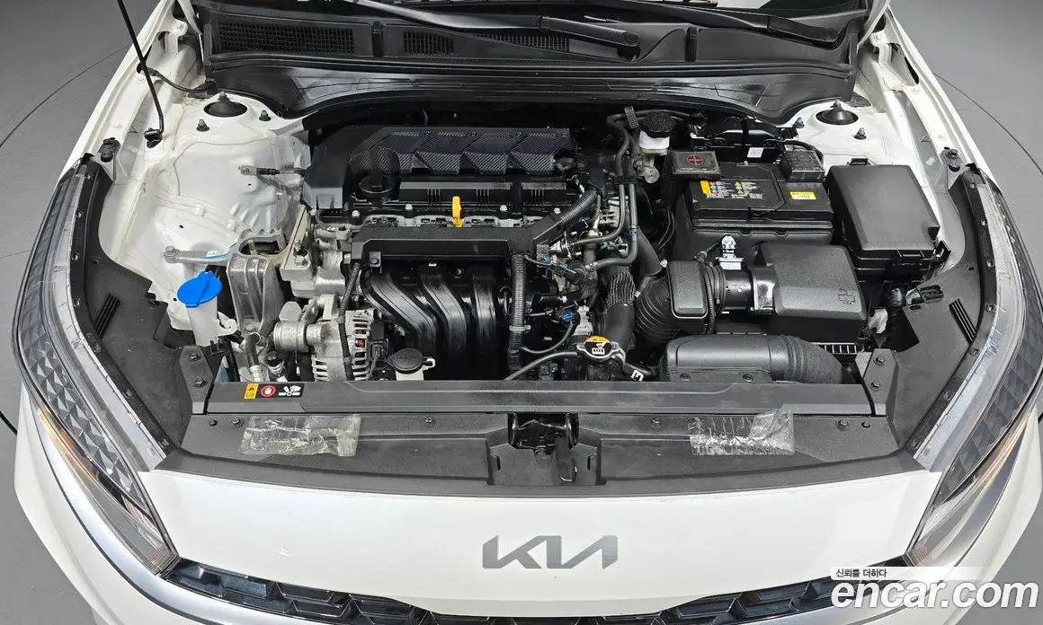 Kia K3 2023 1.6 автомат (гидро), фото 6