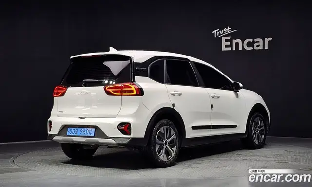 Kia Niro 2022 0.2 автомат (гидро), миниатюра 2