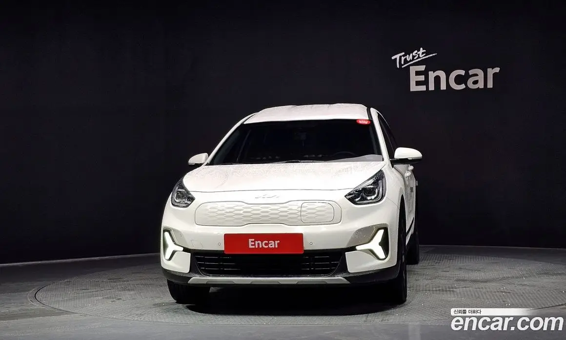 Kia Niro 2022 0.2 автомат (гидро), фото 3