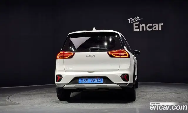 Kia Niro 2022 0.2 автомат (гидро), миниатюра 4