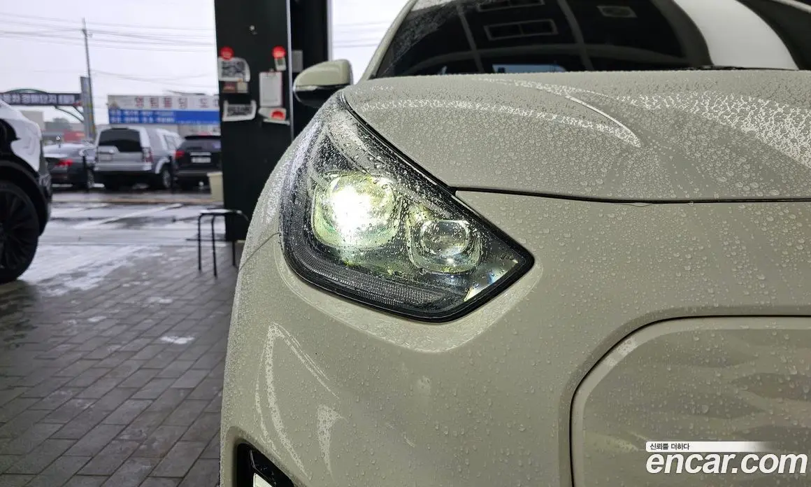 Kia Niro 2022 0.2 автомат (гидро), фото 8