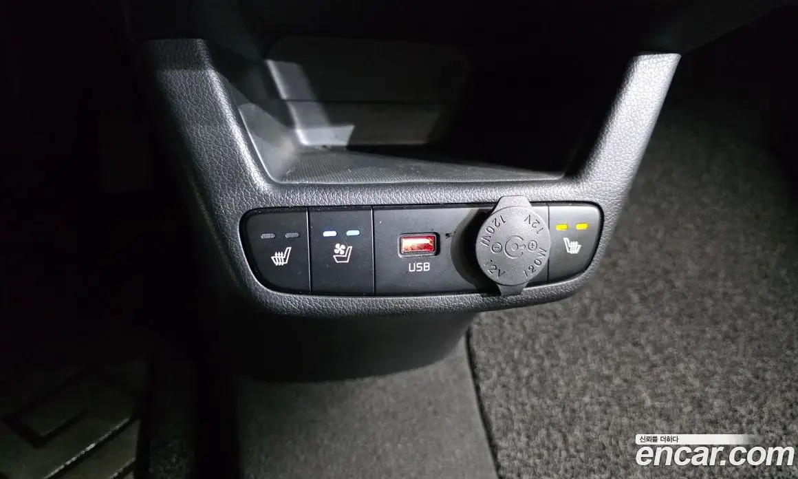 Kia Ray 2023 1.0 автомат (гидро), фото 16