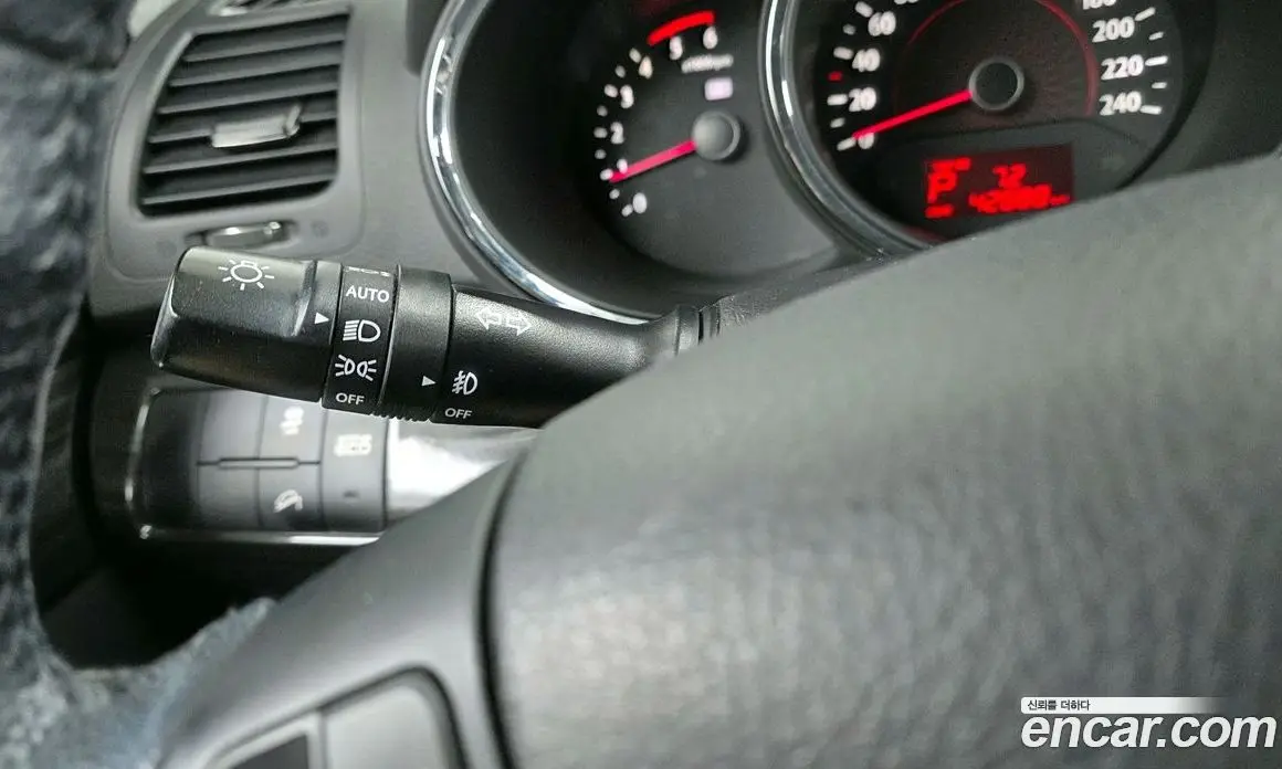 Kia Sorento 2012 2.0 автомат (гидро), фото 18 Kia Sorento 2012 2.0 автомат (гидро), фото 18