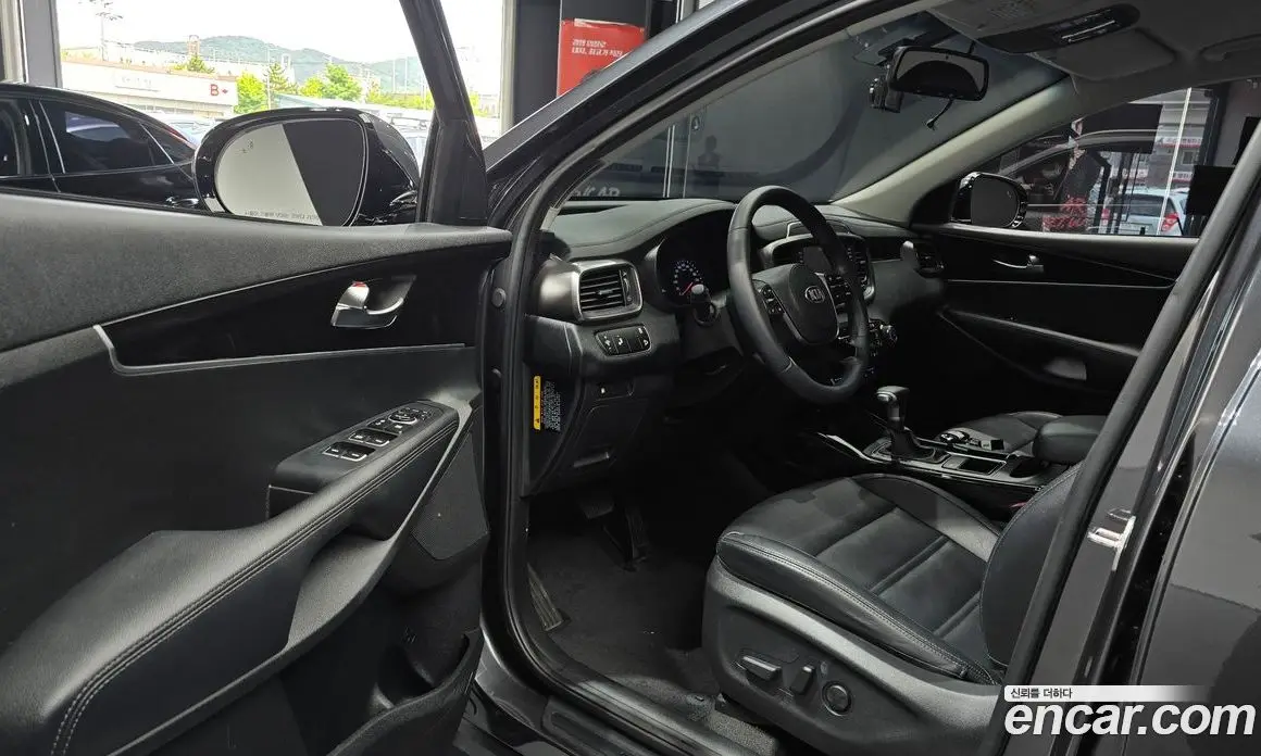 Kia Sorento 2019 2.0 автомат (гидро), фото 13