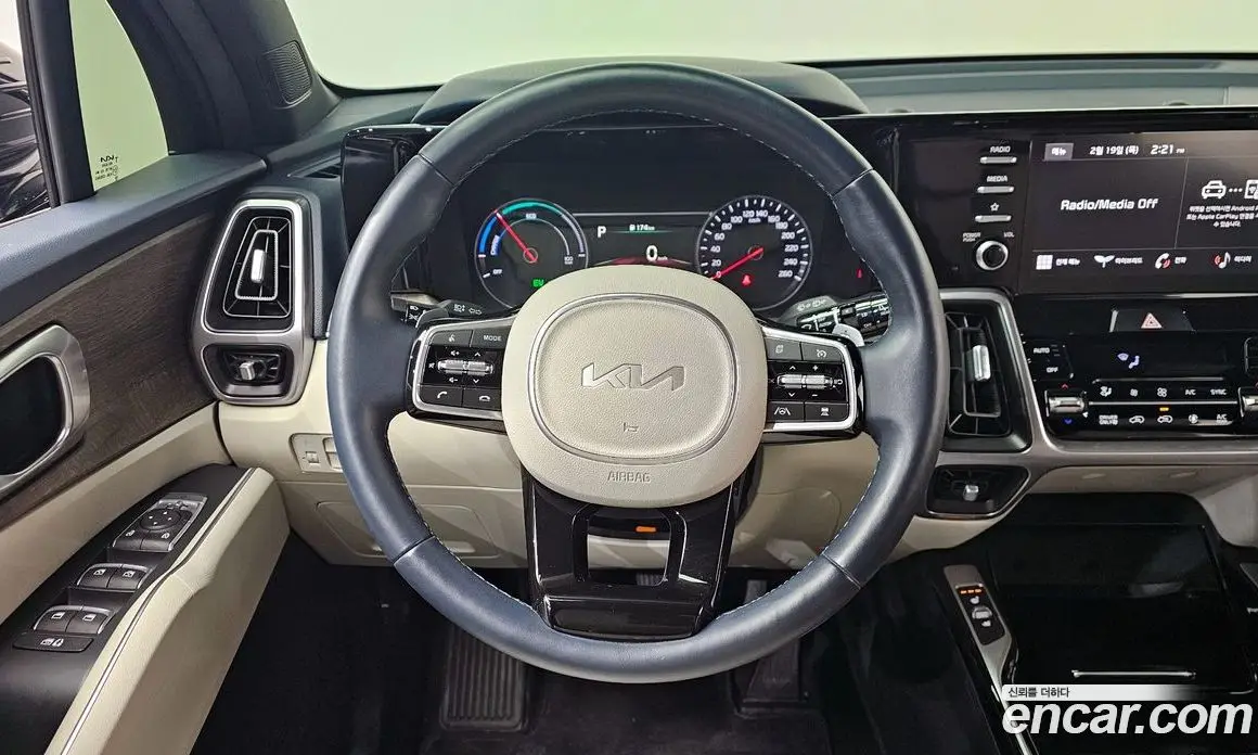 Kia Sorento 2022 1.6 автомат (гидро), фото 13