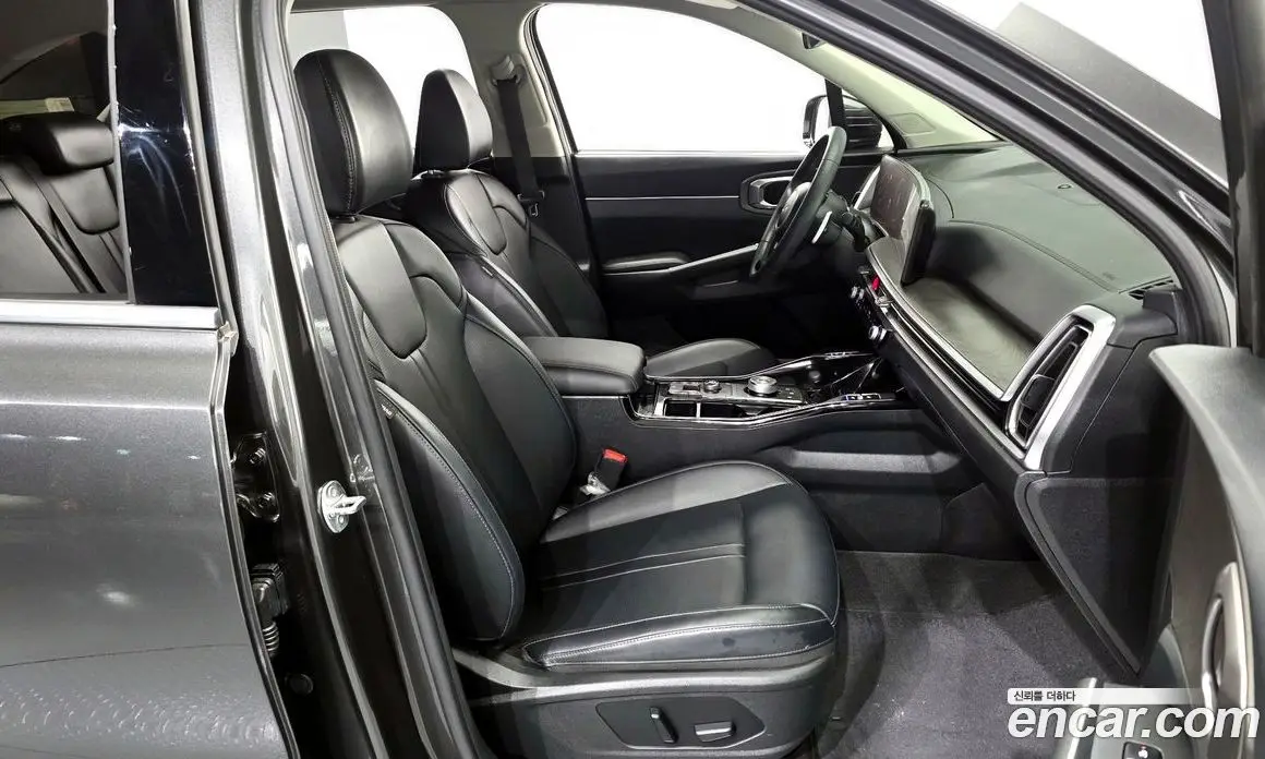 Kia Sorento 2023 2.5 автомат (гидро), фото 11