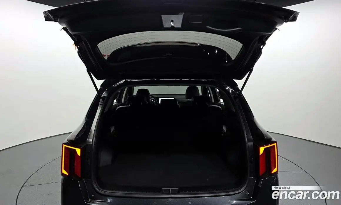 Kia Sorento 2023 2.5 автомат (гидро), фото 20