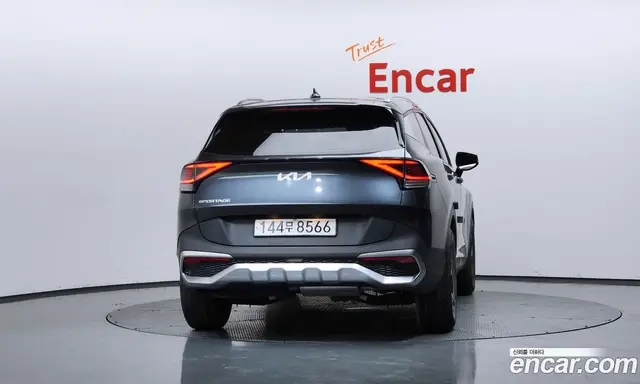 Kia Sportage 2021 2.0 автомат (гидро), миниатюра 4