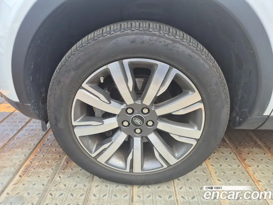 Land Rover Discovery Sport 2018 2.0 автомат (гидро), фото 18