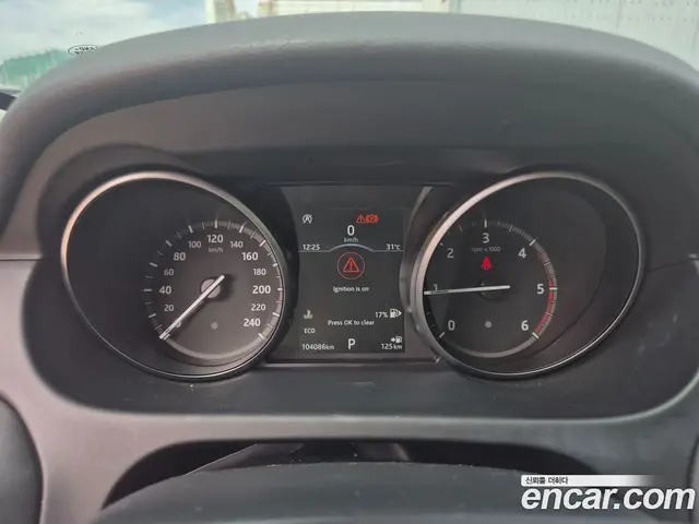 Land Rover Discovery Sport 2018 2.0 автомат (гидро), миниатюра 8