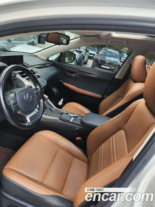 Lexus NX 2021 2.5 автомат (гидро), миниатюра 6