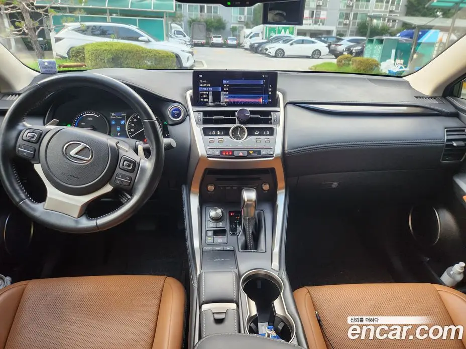 Lexus NX 2021 2.5 автомат (гидро), фото 7