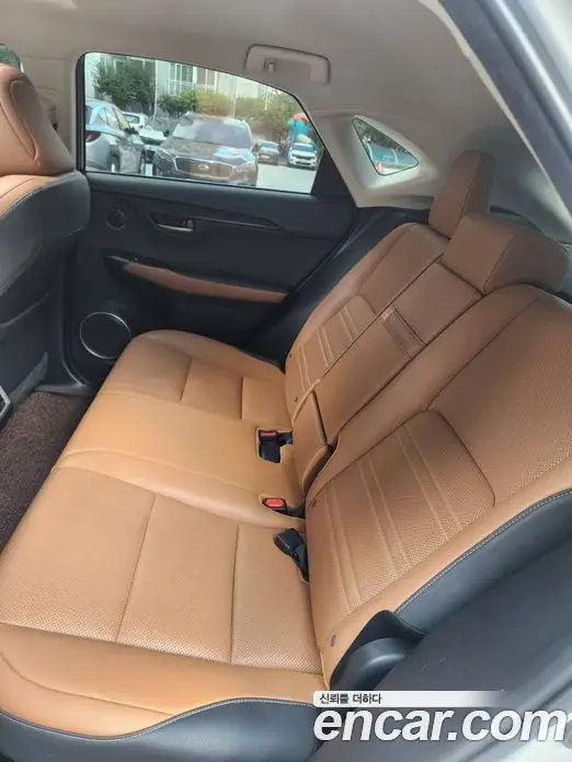 Lexus NX 2021 2.5 автомат (гидро), фото 10