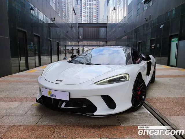McLaren GT, 2021, 12 018 км
