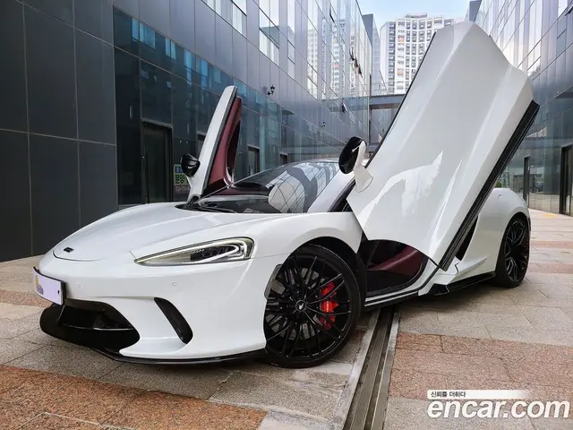 McLaren GT 2021 4.0 автомат (гидро), миниатюра 3