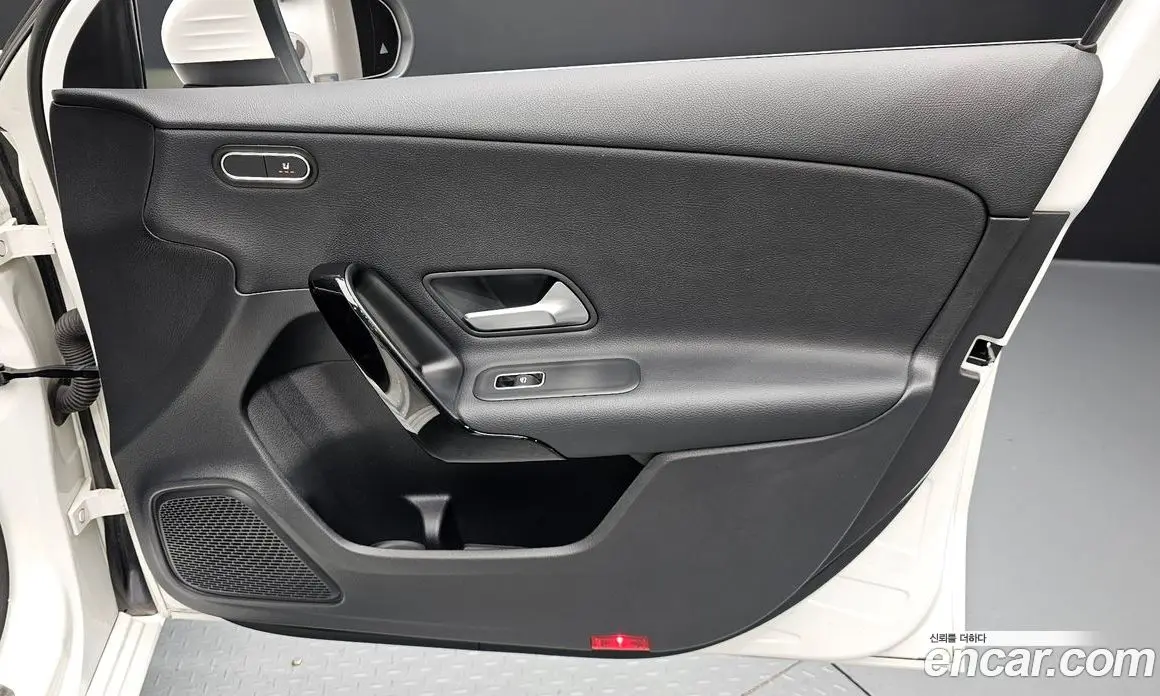 Mercedes-Benz A-Class 2020 2.0 автомат (гидро), фото 13