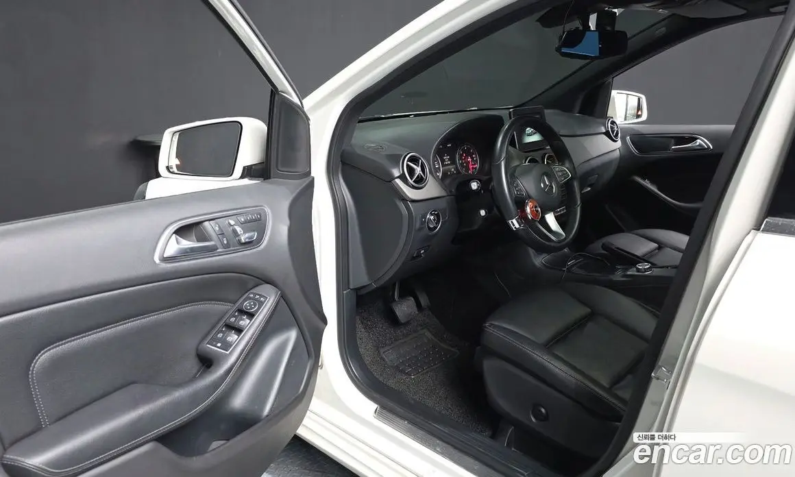 Mercedes-Benz B-Class 2016 2.1 автомат (гидро), фото 12