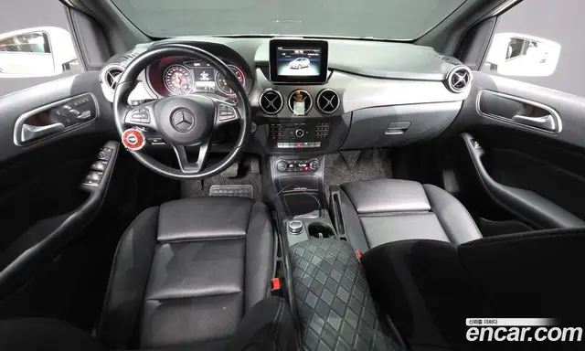Mercedes-Benz B-Class 2016 2.1 автомат (гидро), миниатюра 9