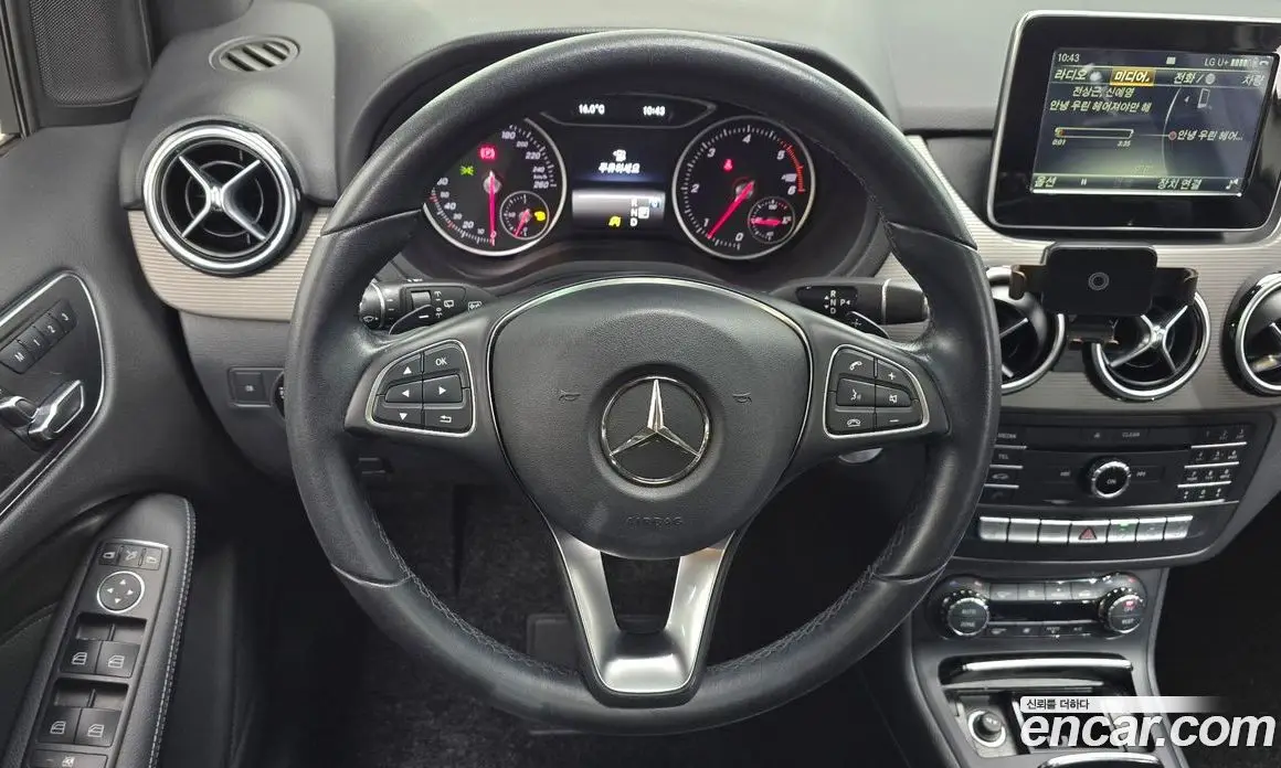 Mercedes-Benz B-Class 2018 2.1 автомат (гидро), фото 18