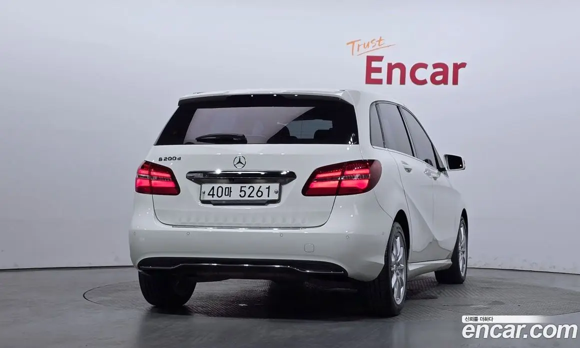 Mercedes-Benz B-Class 2018 2.1 автомат (гидро), фото 4