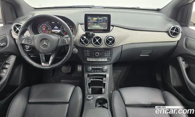 Mercedes-Benz B-Class 2018 2.1 автомат (гидро), миниатюра 10