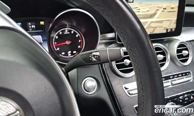 Mercedes-Benz C-Class 2016 2.0 автомат (гидро), миниатюра 9
