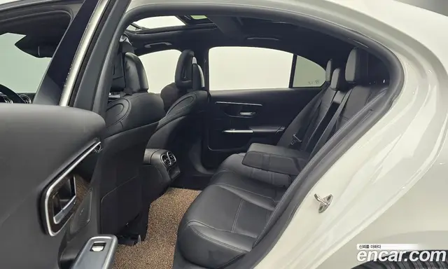Mercedes-Benz C-Class 2022 2.0 автомат (гидро), миниатюра 12