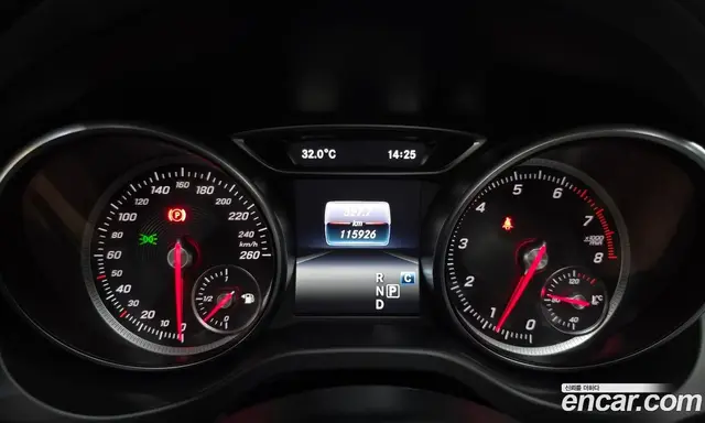 Mercedes-Benz CLA-Class 2017 2.0 автомат (гидро), миниатюра 10