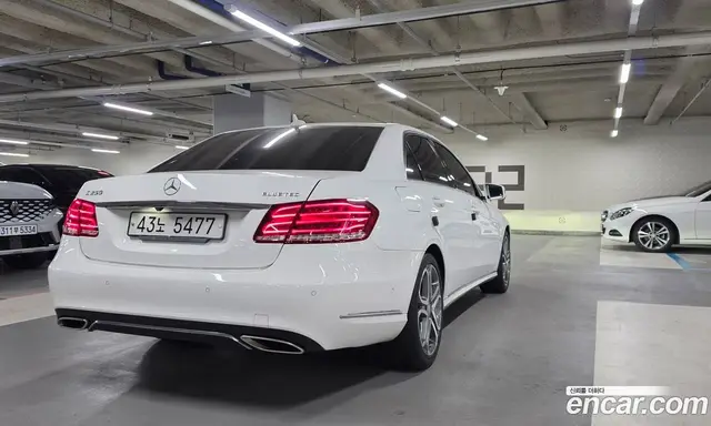 Mercedes-Benz E-Class 2015 2.1 автомат (гидро), миниатюра 2 Mercedes-Benz E-Class 2015 2.1 автомат (гидро), миниатюра 2