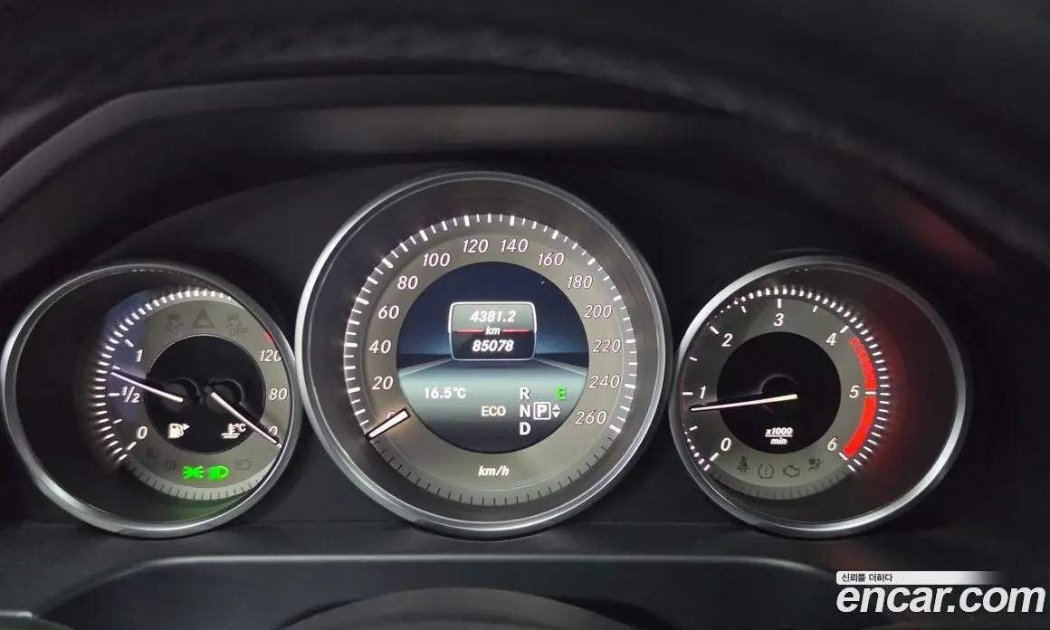 Mercedes-Benz E-Class 2015 2.1 автомат (гидро), фото 8 Mercedes-Benz E-Class 2015 2.1 автомат (гидро), фото 8
