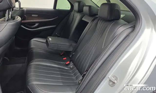 Mercedes-Benz E-Class 2016 2.0 автомат (гидро), миниатюра 12
