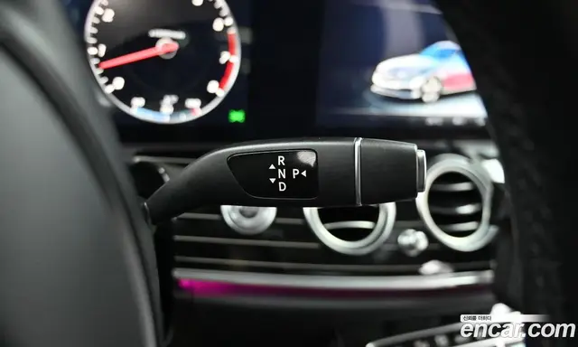 Mercedes-Benz E-Class 2018 3.0 автомат (гидро), миниатюра 9