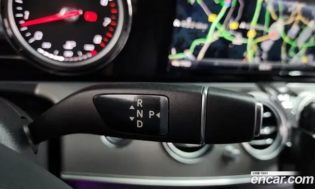 Mercedes-Benz E-Class 2018 2.0 автомат (гидро), миниатюра 12