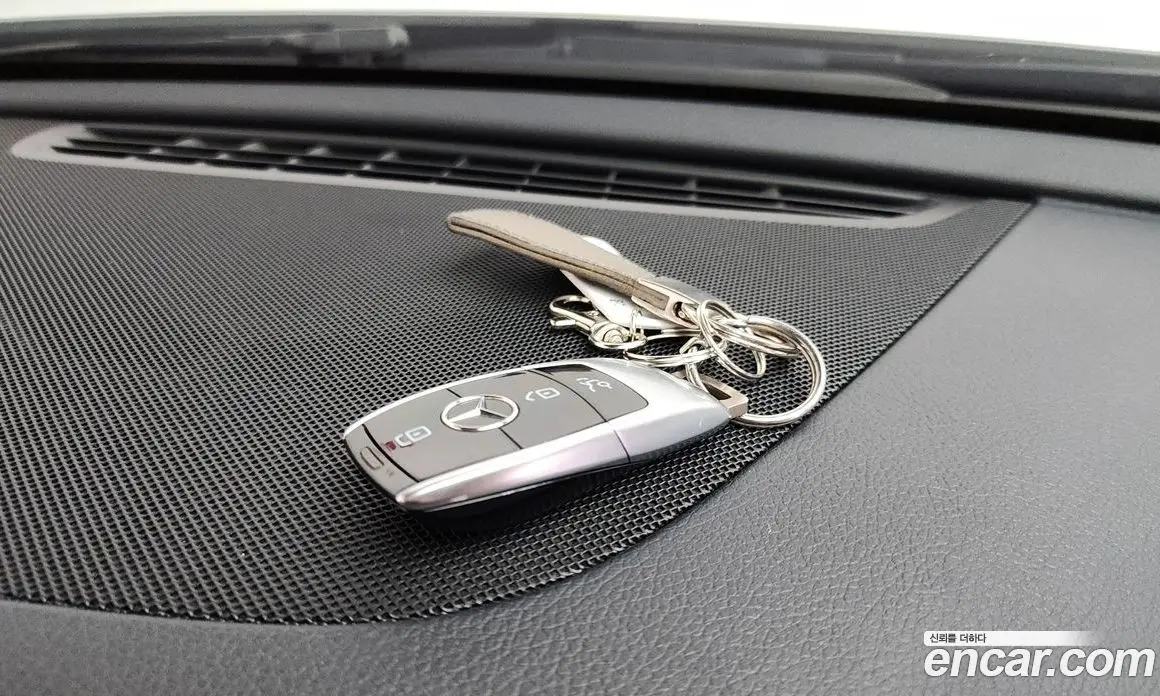 Mercedes-Benz E-Class 2018 2.0 автомат (гидро), фото 21