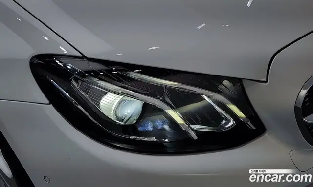 Mercedes-Benz E-Class 2018 2.0 автомат (гидро), миниатюра 8