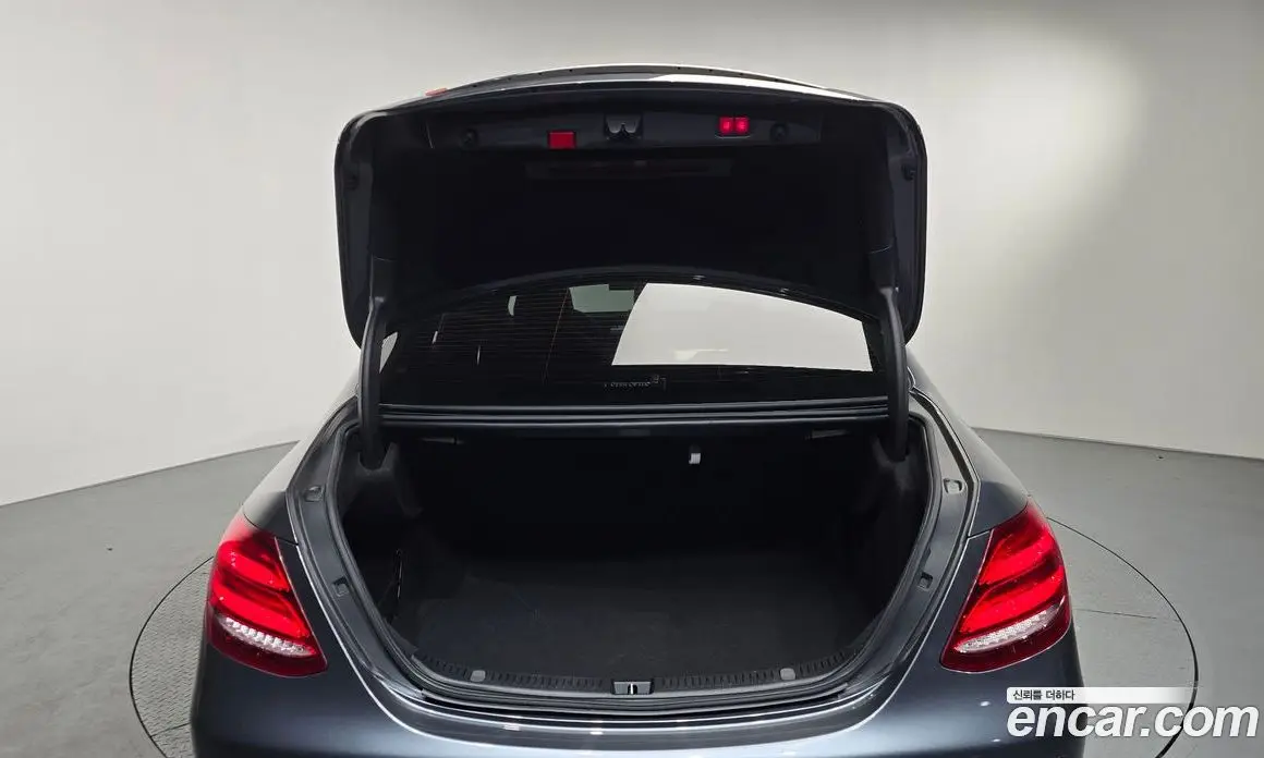 Mercedes-Benz E-Class 2020 2.0 автомат (гидро), фото 24