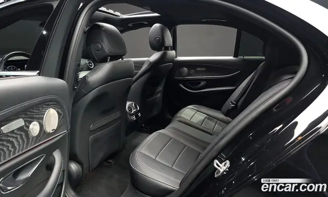 Mercedes-Benz E-Class 2022 2.0 автомат (гидро), миниатюра 12