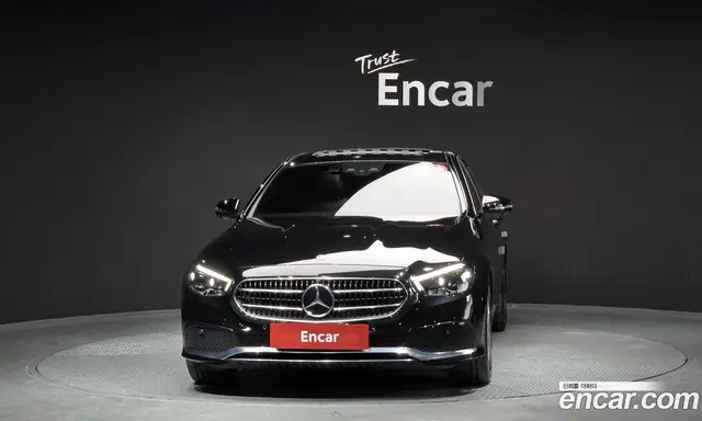 Mercedes-Benz E-Class 2022 2.0 автомат (гидро), миниатюра 3 Mercedes-Benz E-Class 2022 2.0 автомат (гидро), миниатюра 3