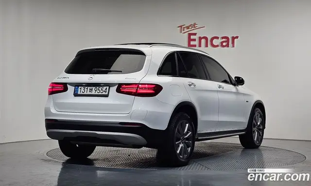 Mercedes-Benz GLC-Class 2018 2.0 автомат (гидро), миниатюра 2
