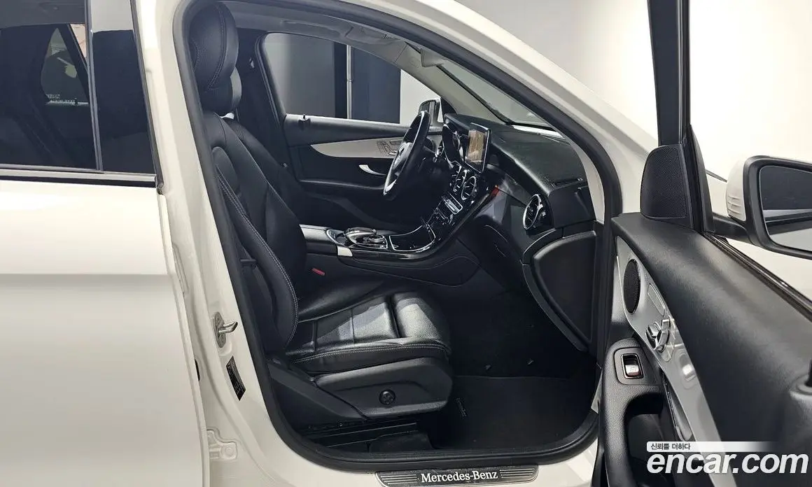 Mercedes-Benz GLC-Class 2018 2.0 автомат (гидро), фото 16