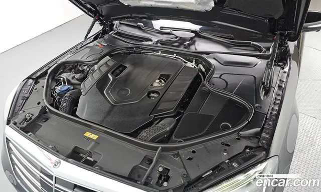 Mercedes-Benz S-Class 2017 4.0 автомат (гидро), миниатюра 6